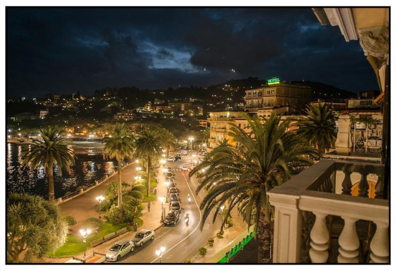 Hotel Vesuvio Rapallo Ngoại thất bức ảnh