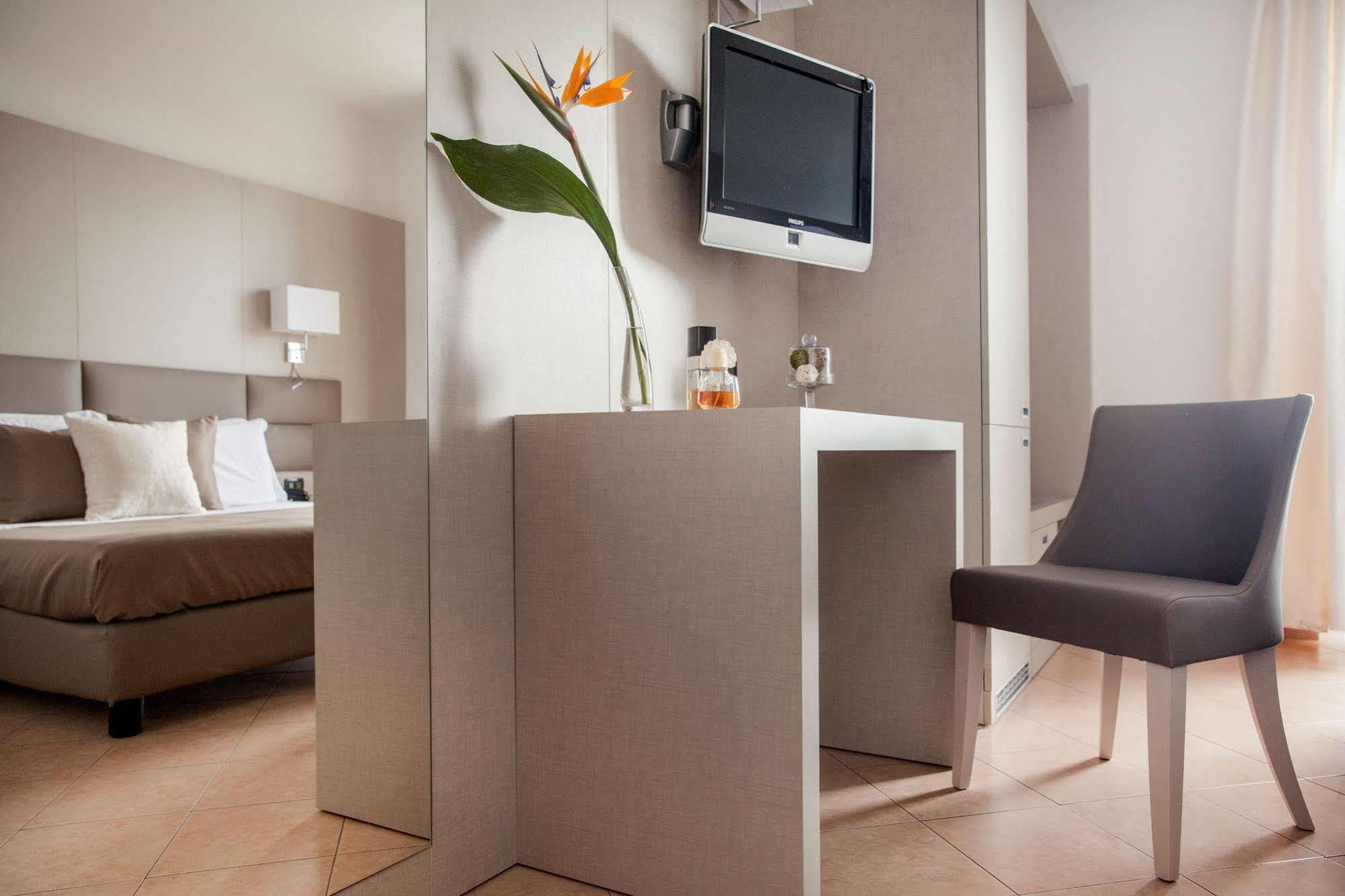 Hotel Vesuvio Rapallo Ngoại thất bức ảnh